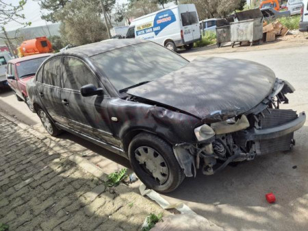 muğla'da hasarlı volkswagen
